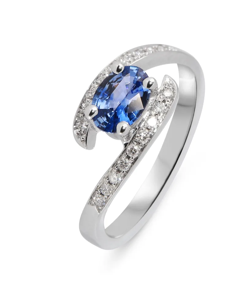 Bague Femme Saphir de Ceylan Ovale 7x5mm et Diamants Or Blanc 750 - Taille 54